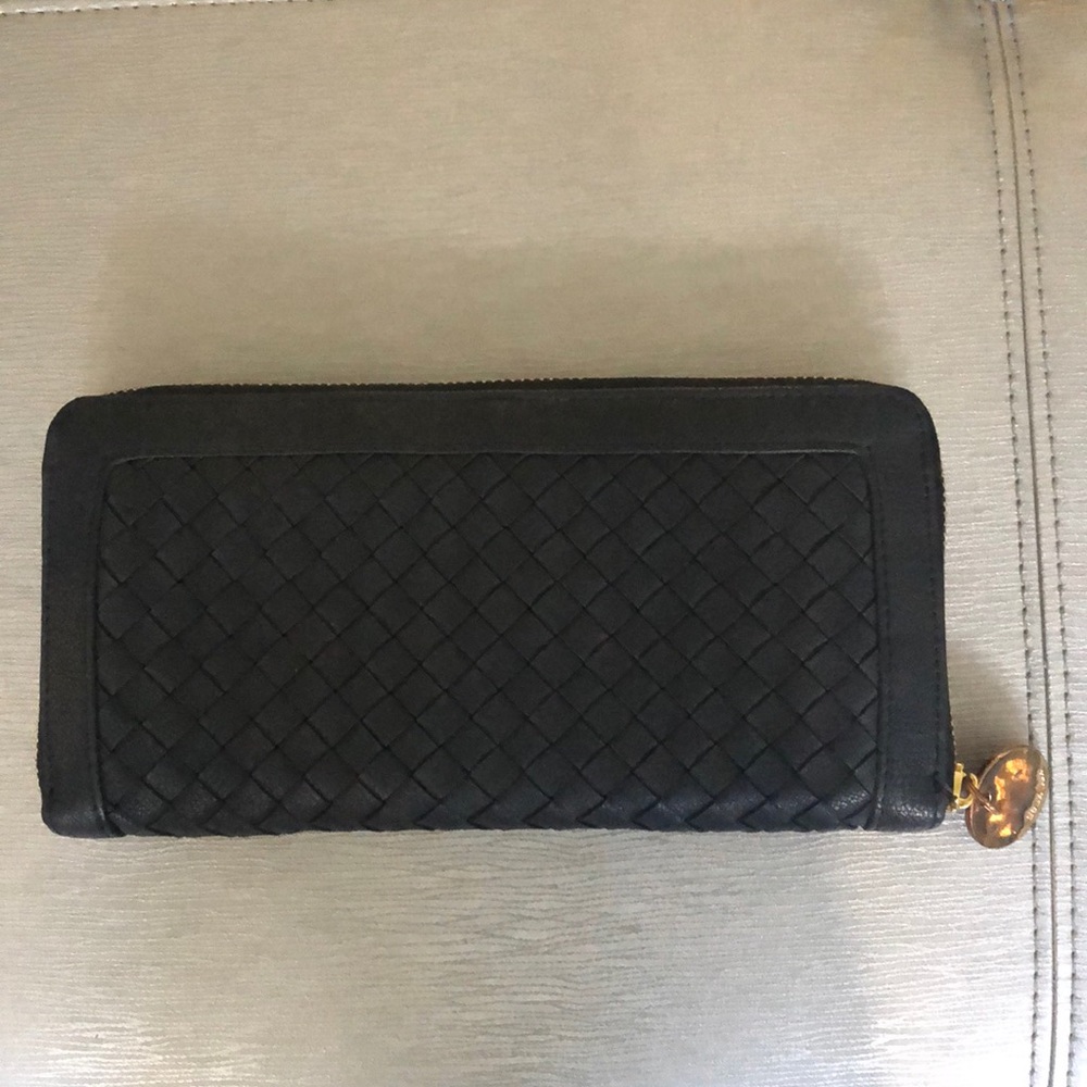 Woven detail wallet with gold interior
